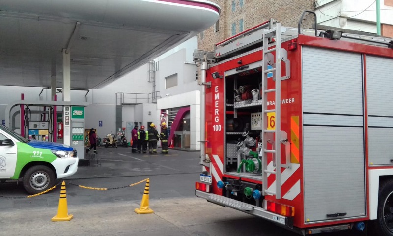 Susto por un principio de incendio en una estacin de servicio